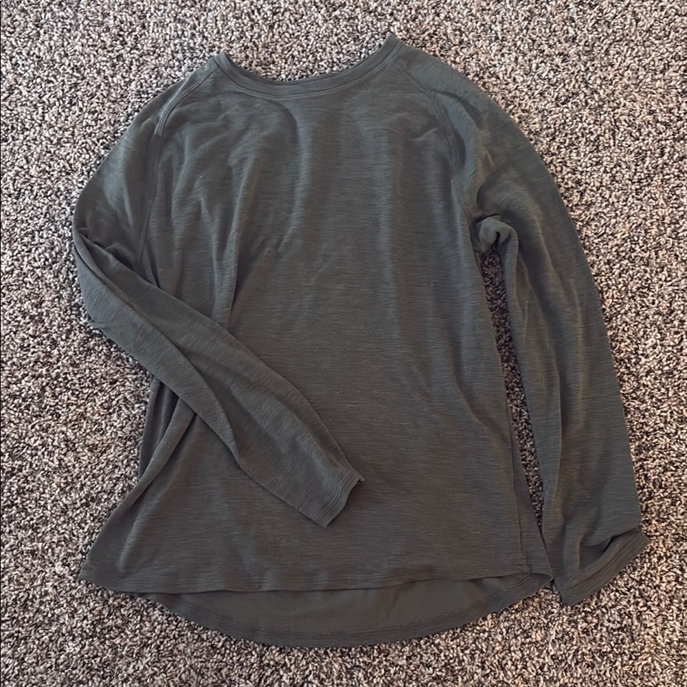 Gray Fitted Long Sleeve Sweatshirt